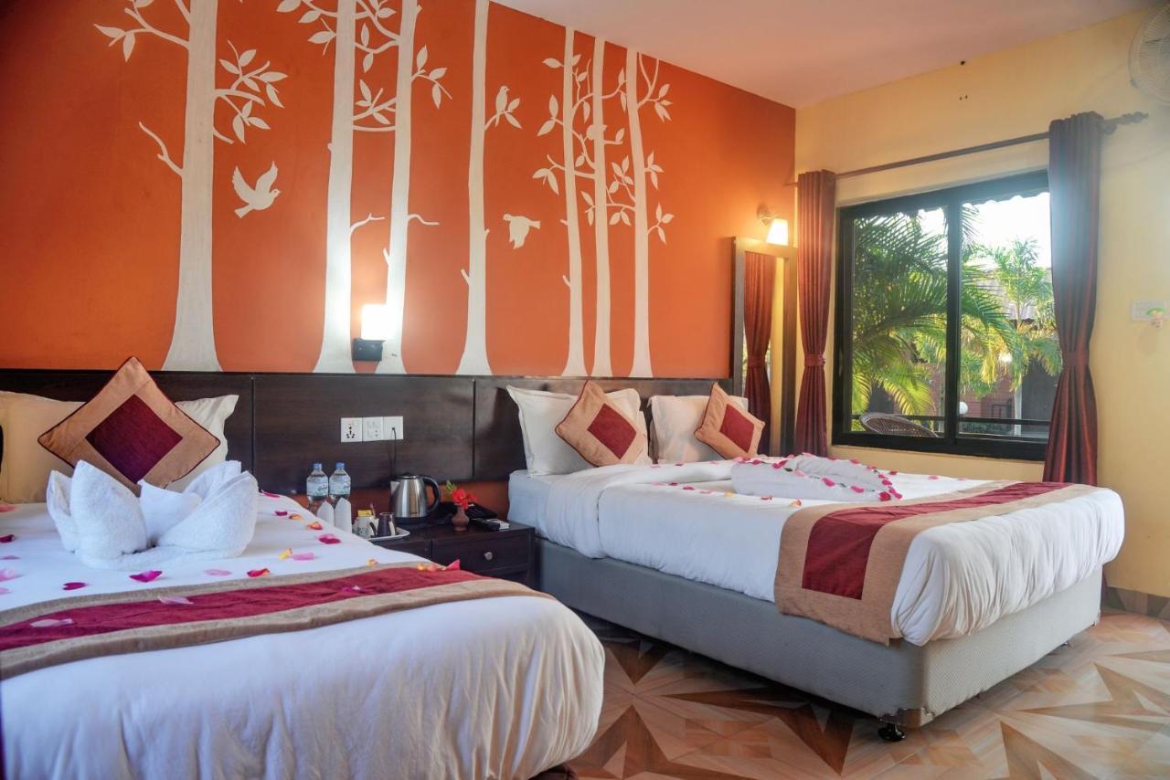 Vision Safari Pvt Ltd Hotel Sauraha Exterior foto