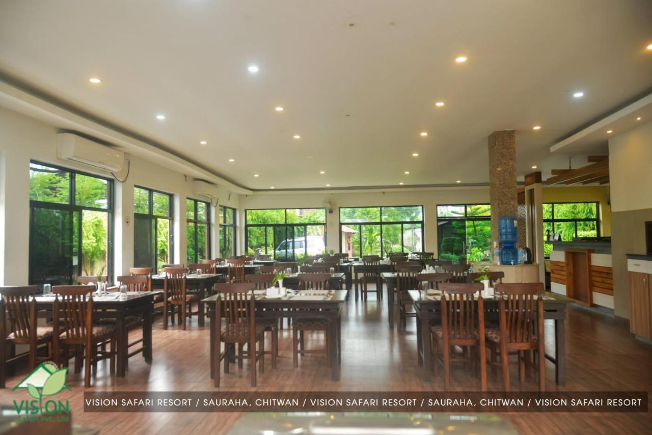 Vision Safari Pvt Ltd Hotel Sauraha Exterior foto