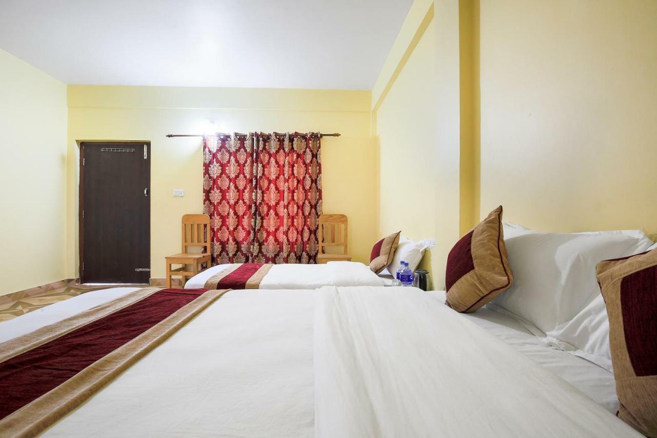 Vision Safari Pvt Ltd Hotel Sauraha Exterior foto