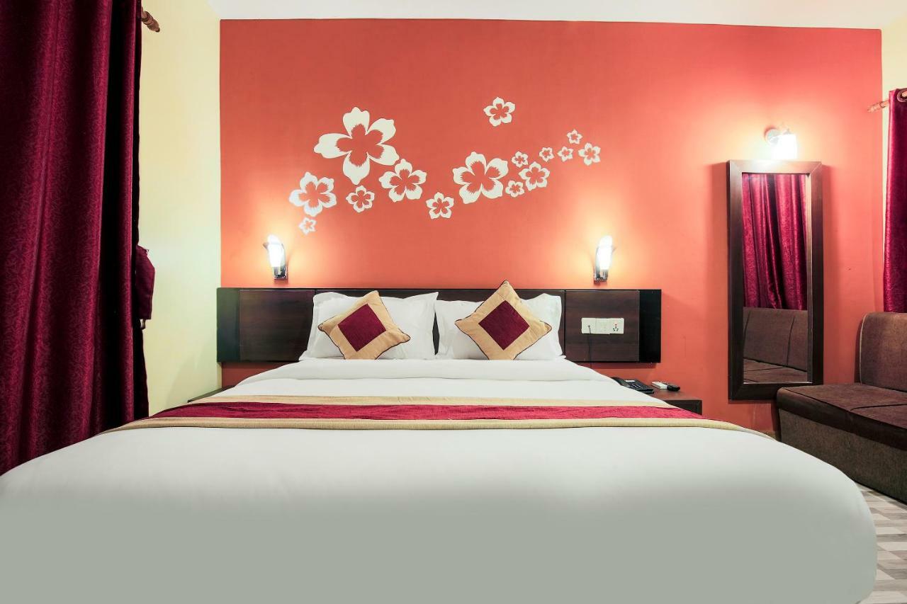 Vision Safari Pvt Ltd Hotel Sauraha Exterior foto