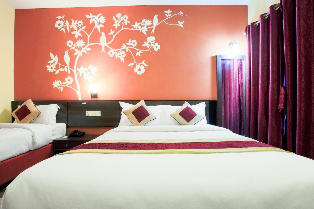 Vision Safari Pvt Ltd Hotel Sauraha Exterior foto