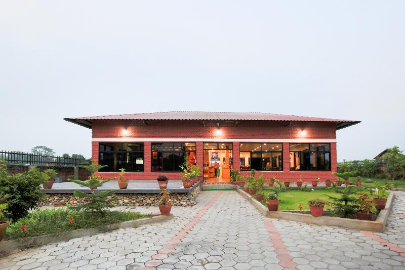 Vision Safari Pvt Ltd Hotel Sauraha Exterior foto